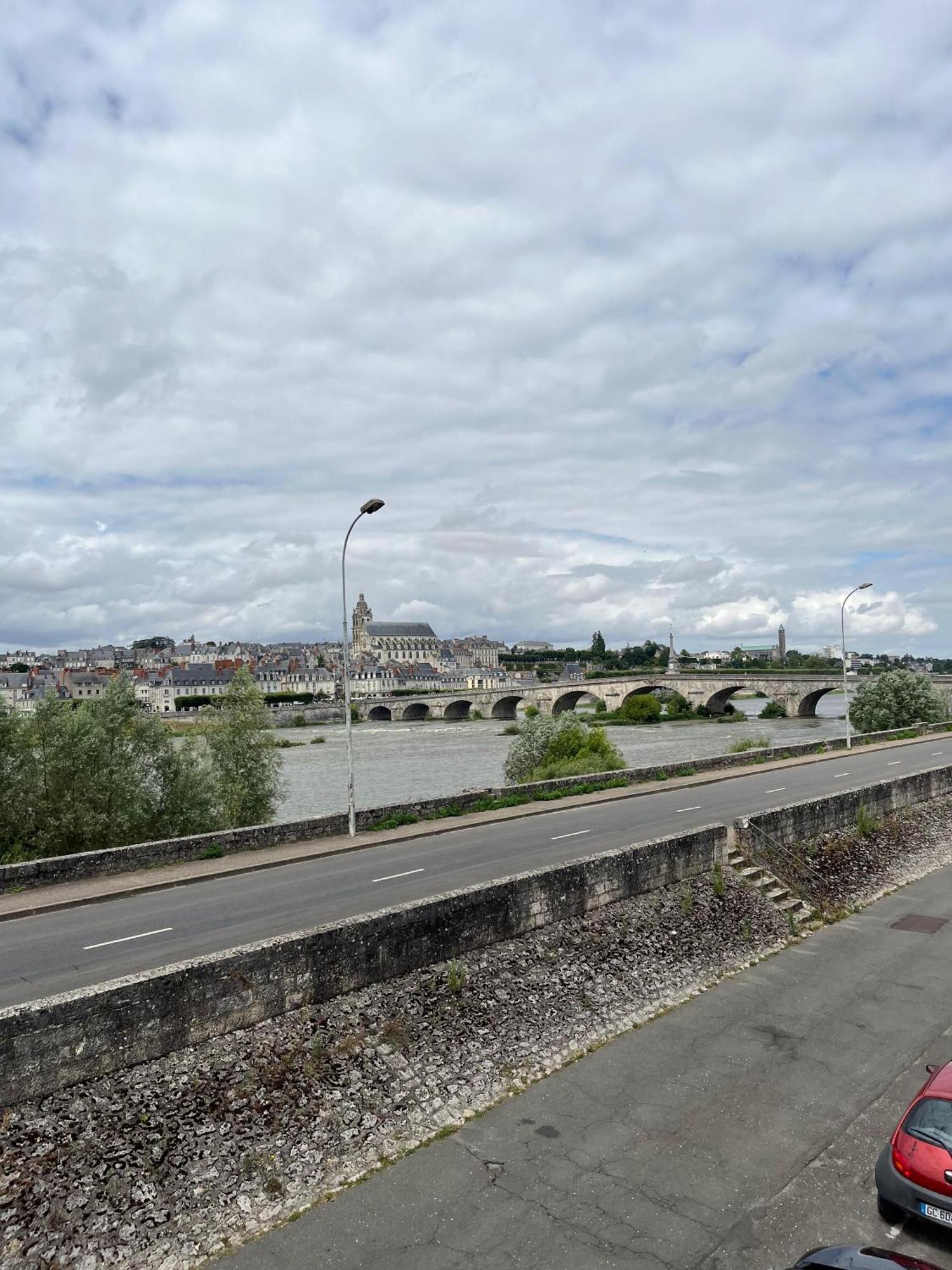 Apartmán Quai De La Loire Blois Exteriér fotografie